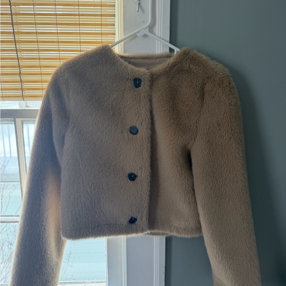 Zara Women's Tan Faux Fur Jacket - Picture 2 of 4